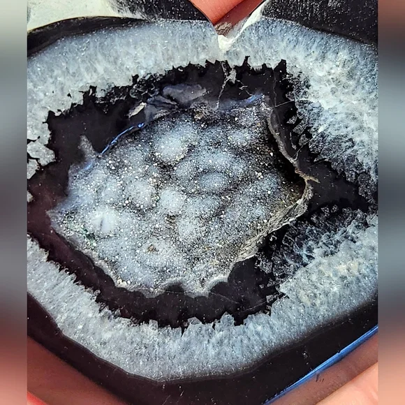 Druzy Black Agate Heart Crystal Carving - Picture 2 of 6